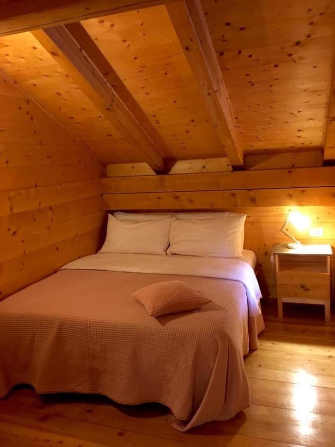 B&B Casa Peraria Палуца Екстериор снимка